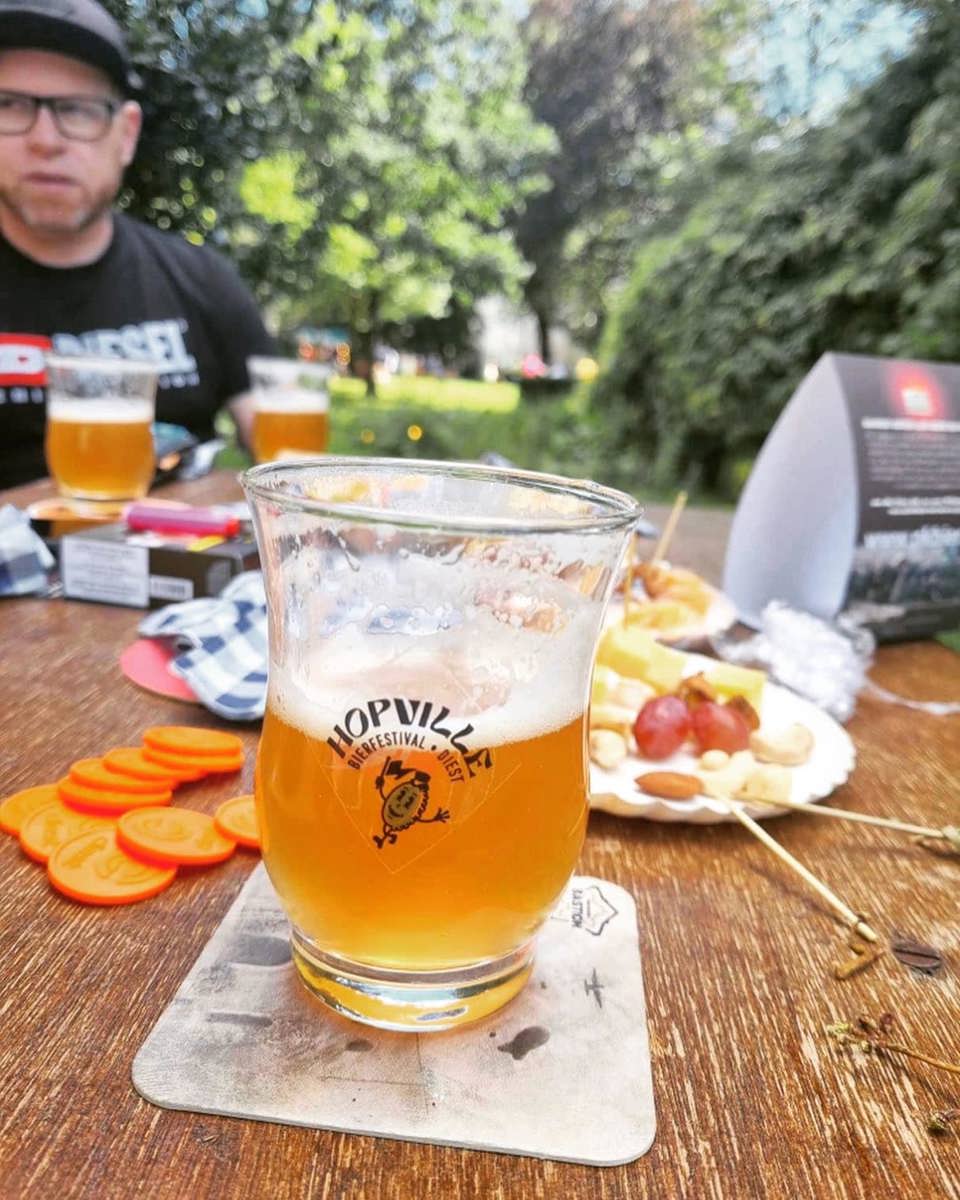 Hopville (4)