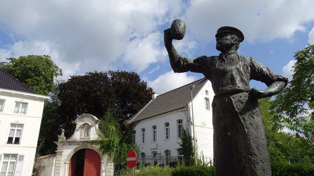 Themaroute: Diest op een voetstuk