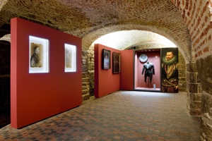 Stadsmuseum De Hofstadt, Sfeerbeeld Romaanse Kelder