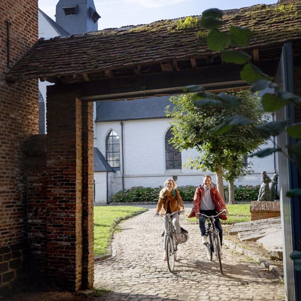 Begijnhof Diest 6©David Samyn In Opdracht Van Fietsvakanties In Vlaanderen